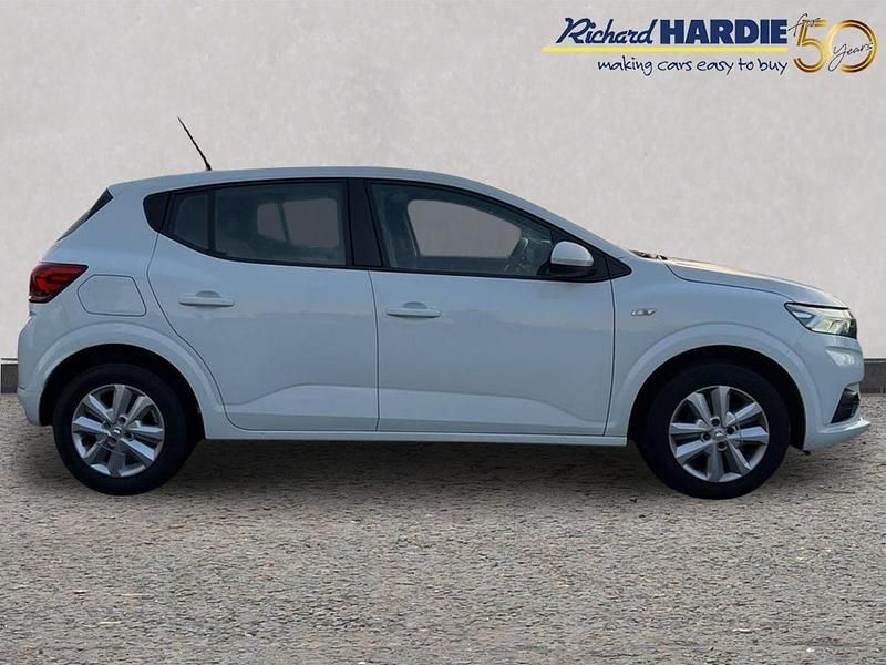 Used Dacia Sandero Comfort 89 HP (65 kW) 2022 White