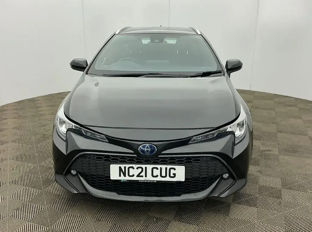 Used Toyota Corolla 122 HP (89 kW) 2021 Black Estate