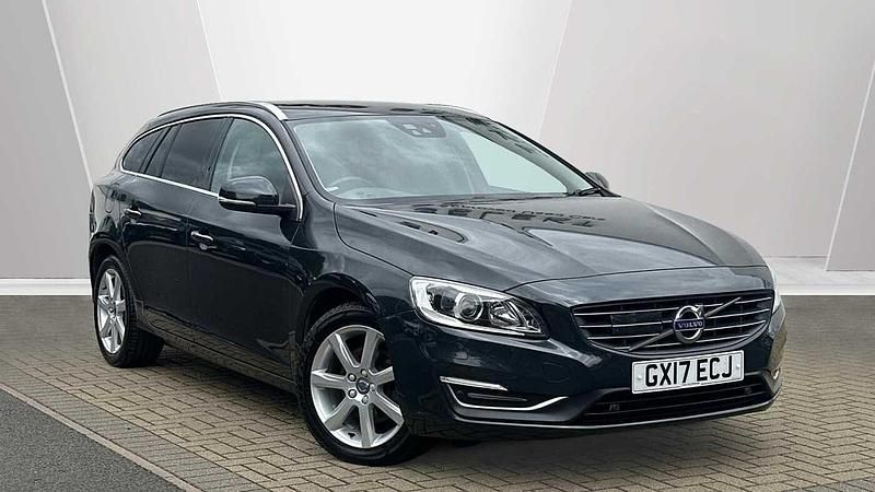 Used 2018 Volvo V60 SE Lux Estate | £13,750 (Good price) - Image 1/3