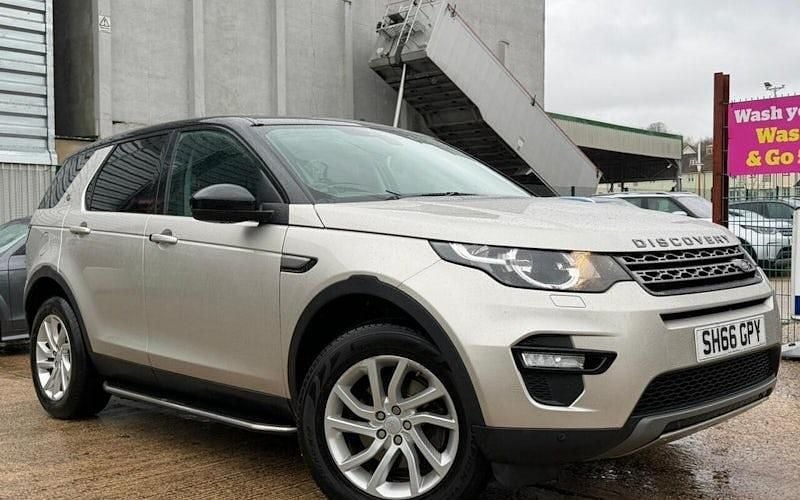 Used 2019 Land Rover Discovery Sport SE SUV | £8,800 (Super price) - Image 1/4