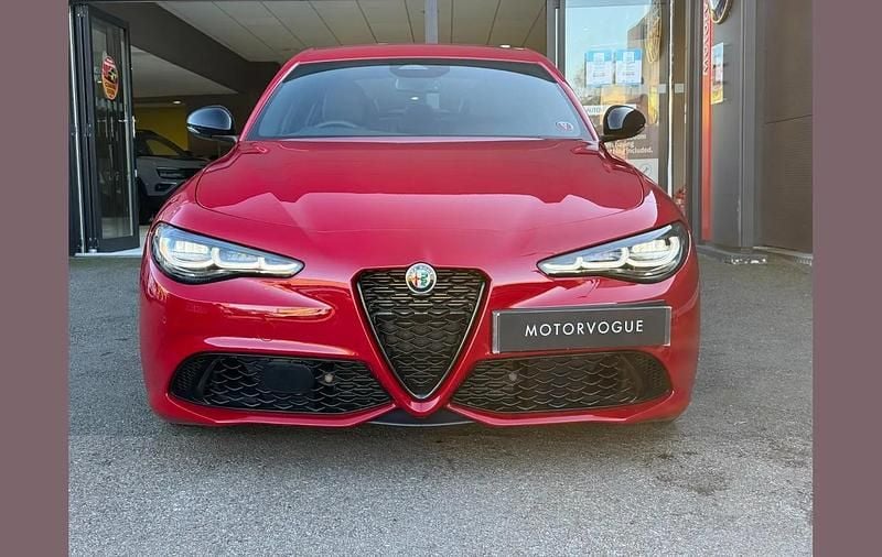 Used Alfa Romeo Giulia Sprint 280 HP (205 kW) 2024 Red Sedan