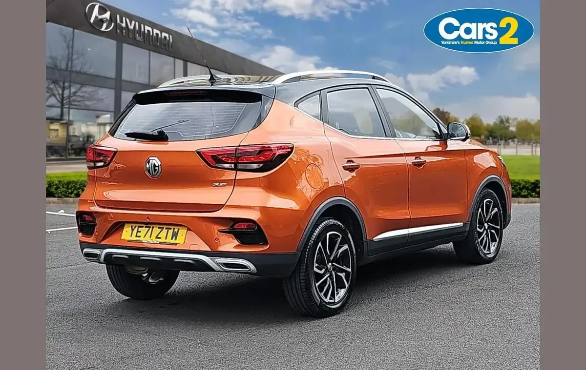 Used MG ZS Exclusive 106 HP (77 kW) 2022 Orange SUV