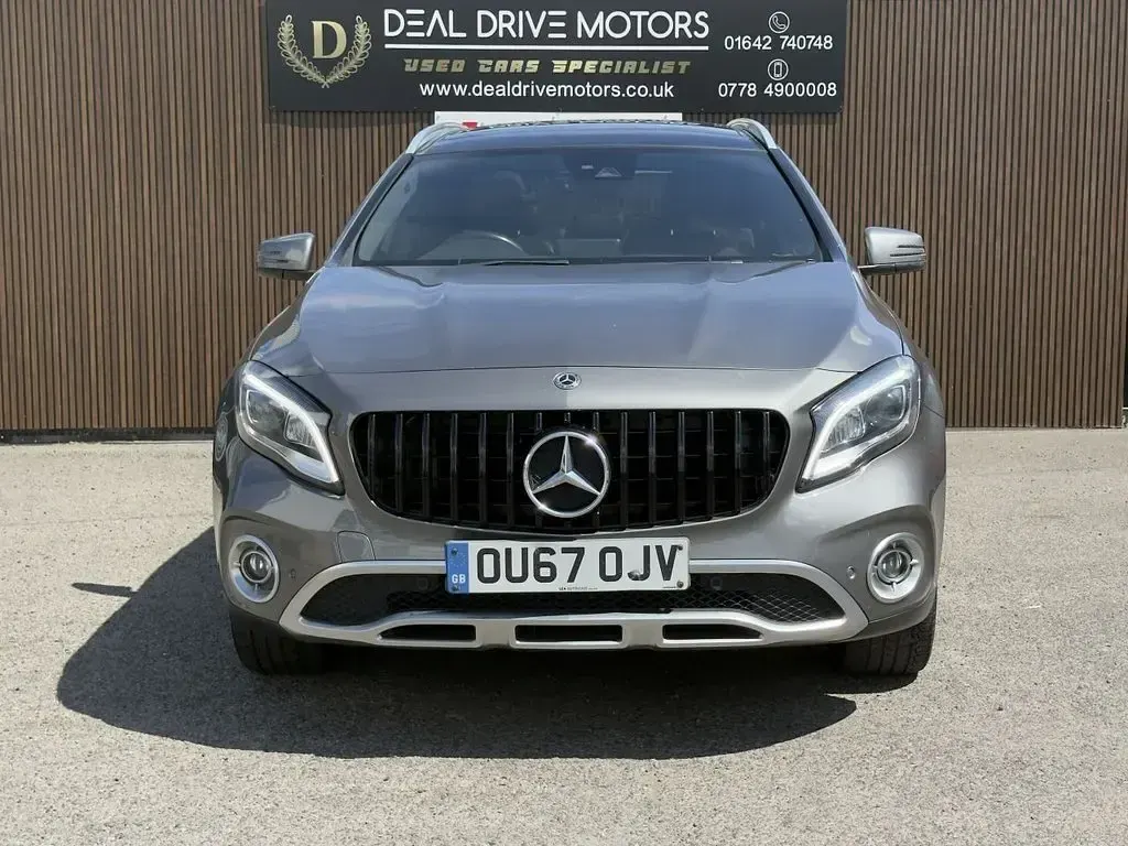 Used Mercedes GLA200 Premium Plus 136 HP (100 kW) 2017 Grey SUV