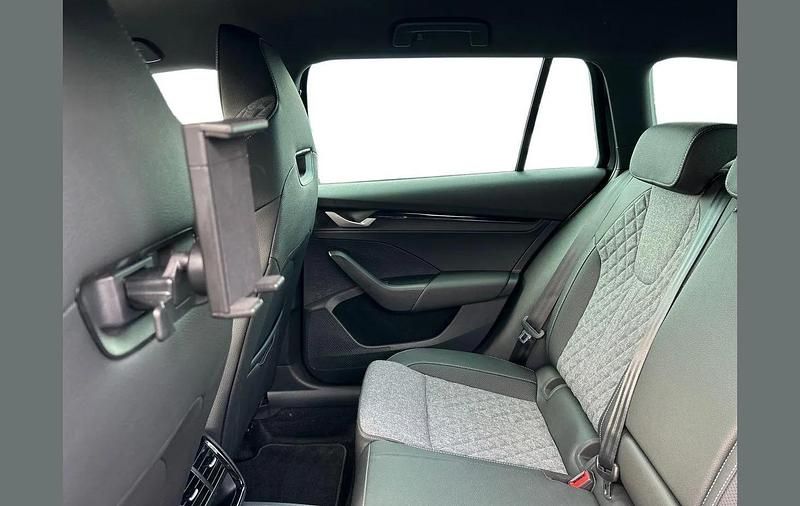 Used Skoda Octavia SportLine 150 HP (110 kW) 2025 Black magic pearl effect Estate