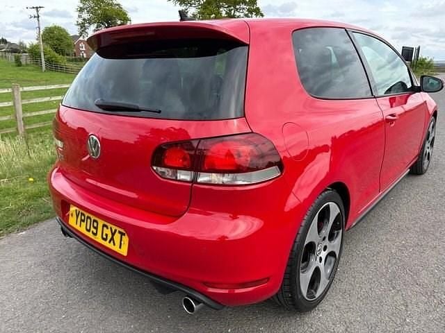 Used VW Golf VI GTI 210 HP (154 kW) 2009 Red Hatchback