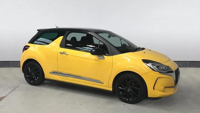 Used DS Automobiles DS3 Prestige 130 HP (95 kW) 2018 Yellow Hatchback