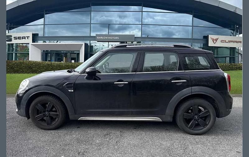 Used Mini Cooper D Countryman 147 HP (108 kW) 2017 Black SUV