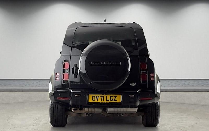 Used Land Rover Defender SE Dynamic 249 HP (183 kW) 2025 SUV