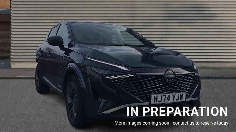 Green Used 2024 Nissan Qashqai Tekna SUV | £28,990 (Expensive) - Image 1/4