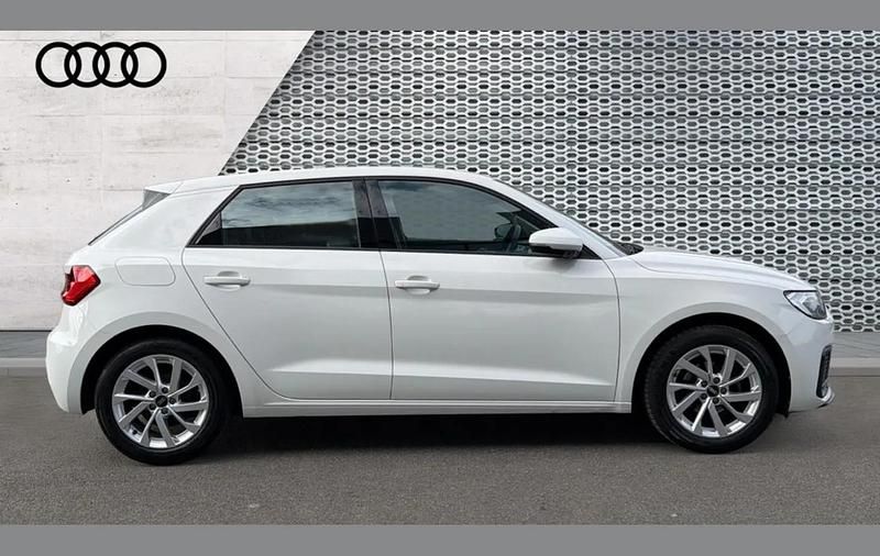 Used Audi A1 Sport 95 HP (69 kW) 2023 White SUV