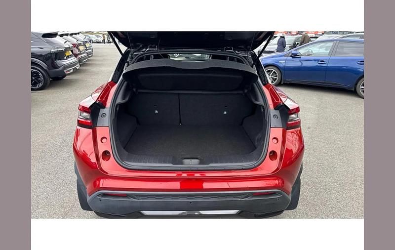 Used Nissan Juke Tekna+ 143 HP (105 kW) 2023 Red SUV