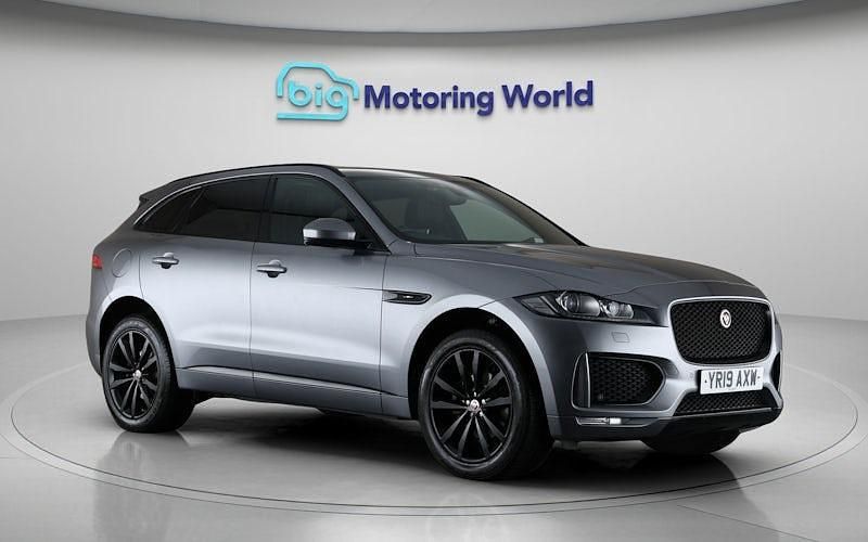 Used 2020 Jaguar F-Pace Chequered Flag SUV | £18,800 (Good price) - Image 1/4