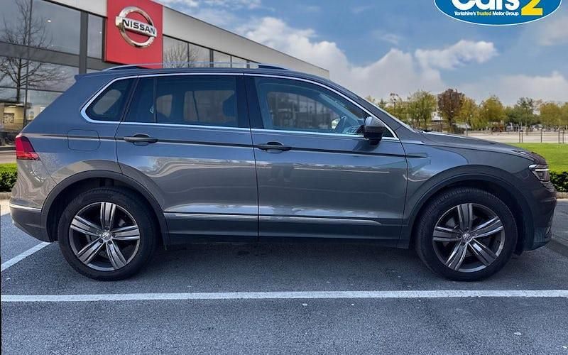 Used VW Tiguan SEL 179 HP (131 kW) 2017 Grey SUV