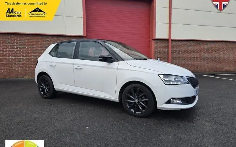 Begagnad Skoda Fabia Colour Edition 95 HK (69 kW) 2021 Halvkombi