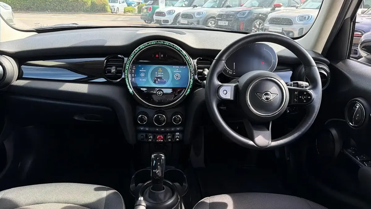 Used Mini Cooper Classic 136 HP (100 kW) 2022 Melting silver iii Hatchback