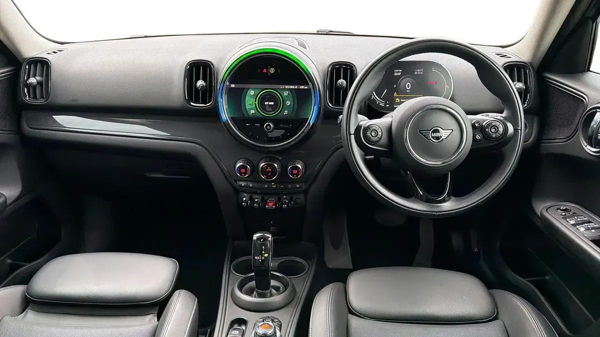 Used Mini Cooper Countryman Classic 134 HP (98 kW) 2020 Black SUV