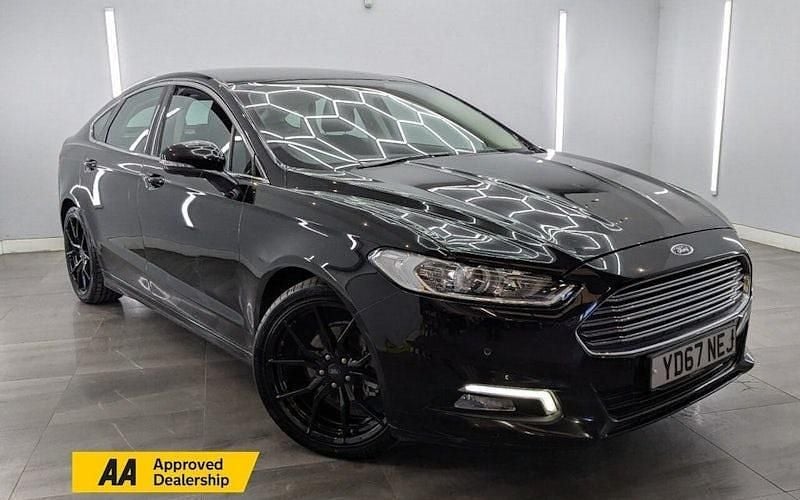 Usado Ford Mondeo Zetec 150 HP (110 kW) 2017 Citadino