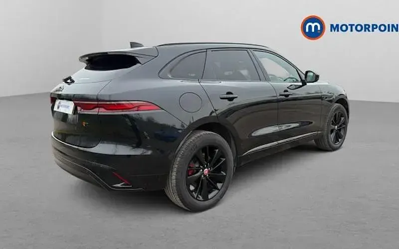Usado Jaguar F-Pace R-Dynamic 250 HP (183 kW) 2022 Preto SUV