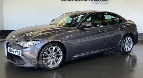 Used Alfa Romeo Giulia Veloce 280 HP (205 kW) 2017 Grey Sedan