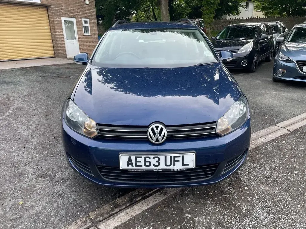 Used VW Golf VII SE 105 HP (77 kW) 2013 Blue Estate