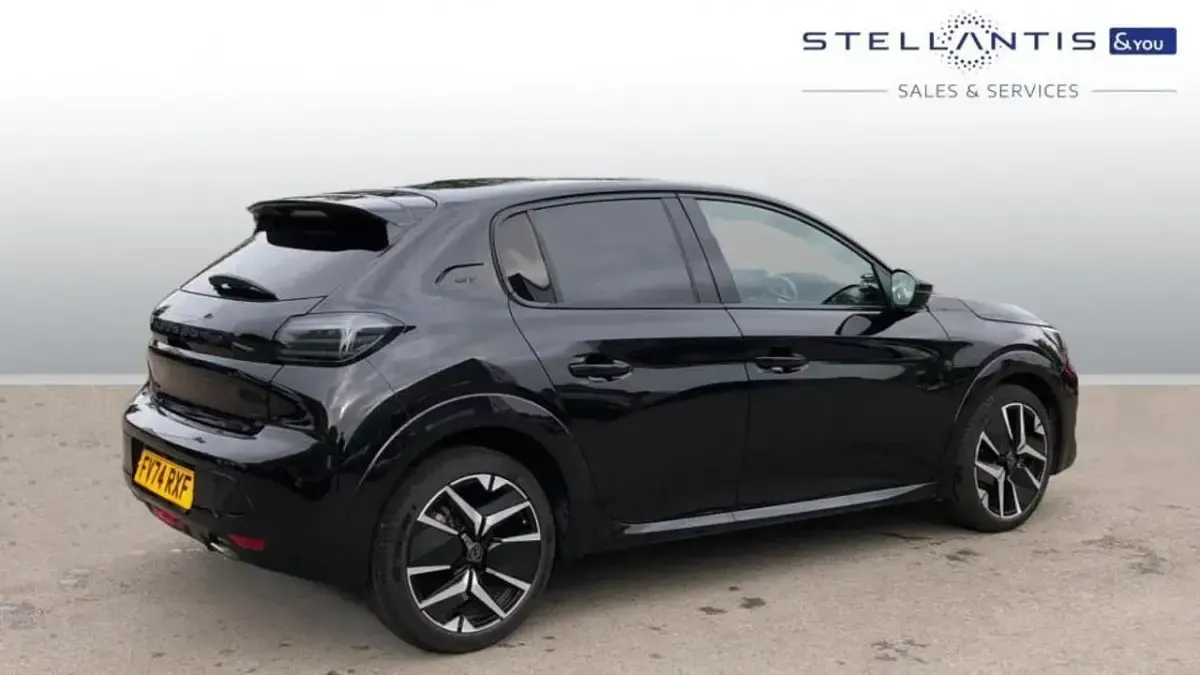 Used Peugeot 208 GT 99 HP (72 kW) 2024 Black Hatchback
