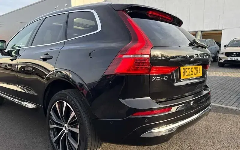 Used Volvo XC60 Ultra 250 HP (183 kW) 2025 Black SUV