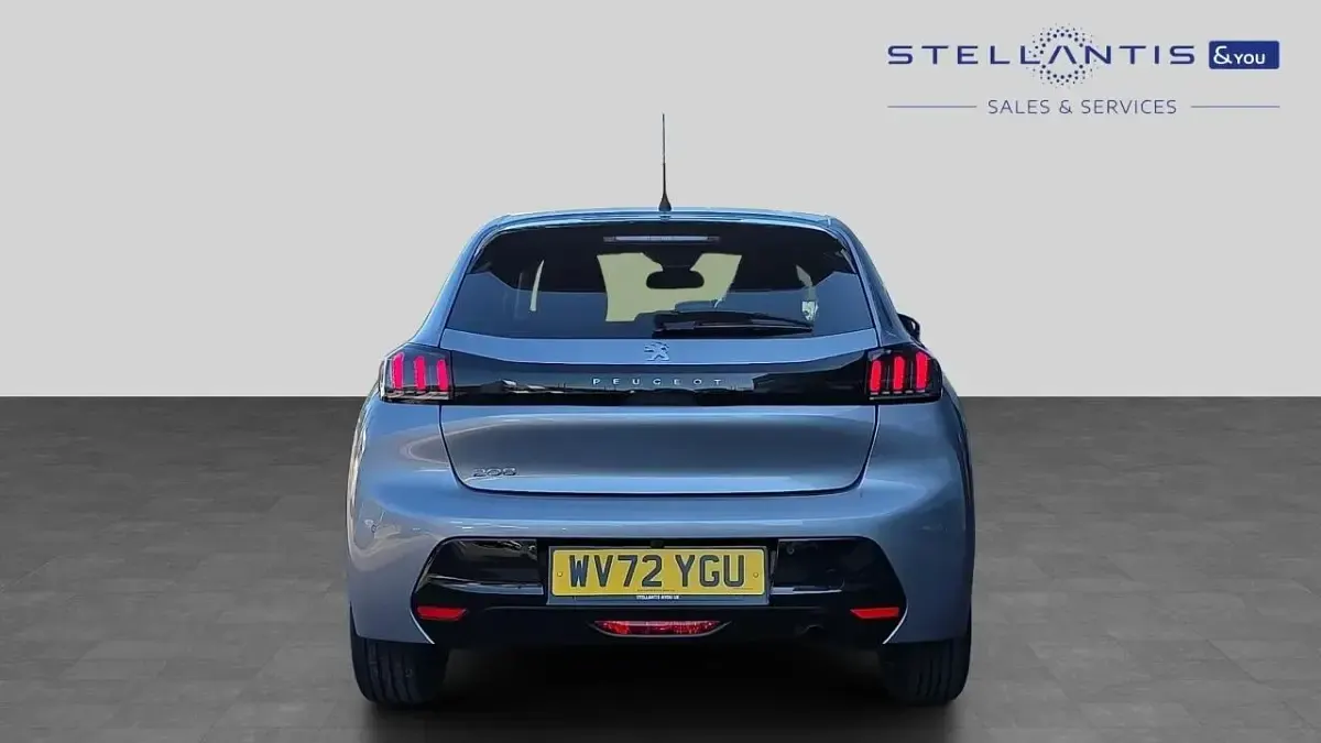 Used Peugeot 208 Allure+ 99 HP (72 kW) 2023 Grey Hatchback