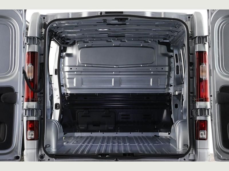 New Renault Trafic 2025 Grey