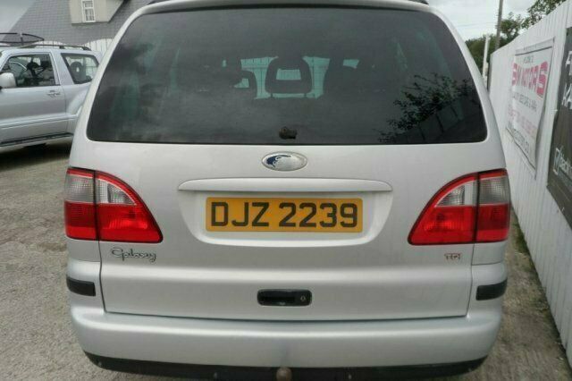 Begagnad Ford Galaxy 2002 Minibuss