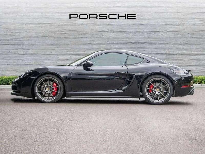 Used Porsche Cayman 394 HP (289 kW) 2025 Black Coupe