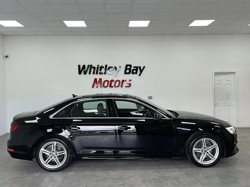 Used Audi A4 S-Line 150 HP (110 kW) 2017 Black Sedan