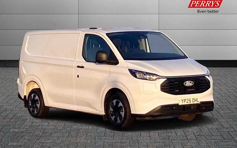 Used 2025 Ford Transit Custom Trend Van | £34,794 (Expensive) - Image 1/4