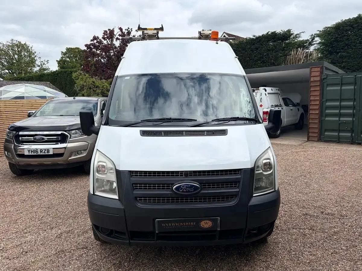 Used Ford Transit 125 HP (91 kW) 2013 White Van