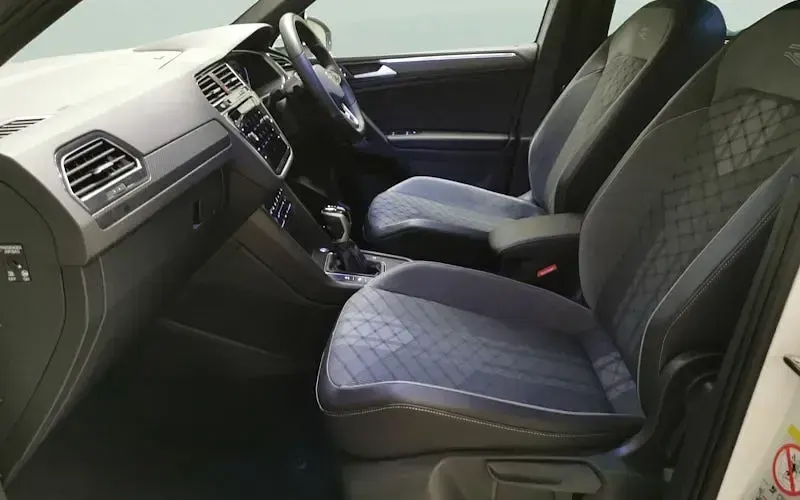 Used VW Tiguan R-line 150 HP (110 kW) 2023 White SUV