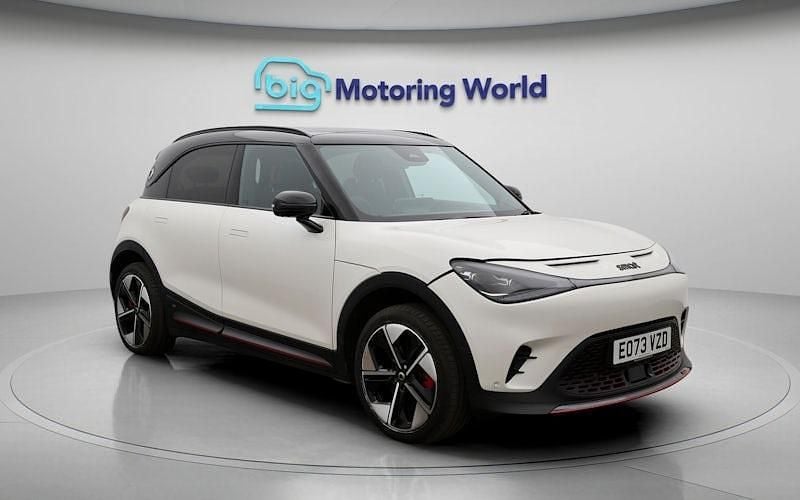 White Used 2024 Smart #1 Brabus SUV | £24,300 (Fair price) - Image 1/4