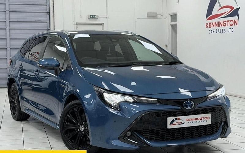 Used Toyota Corolla Design 122 HP (89 kW) 2022 Estate