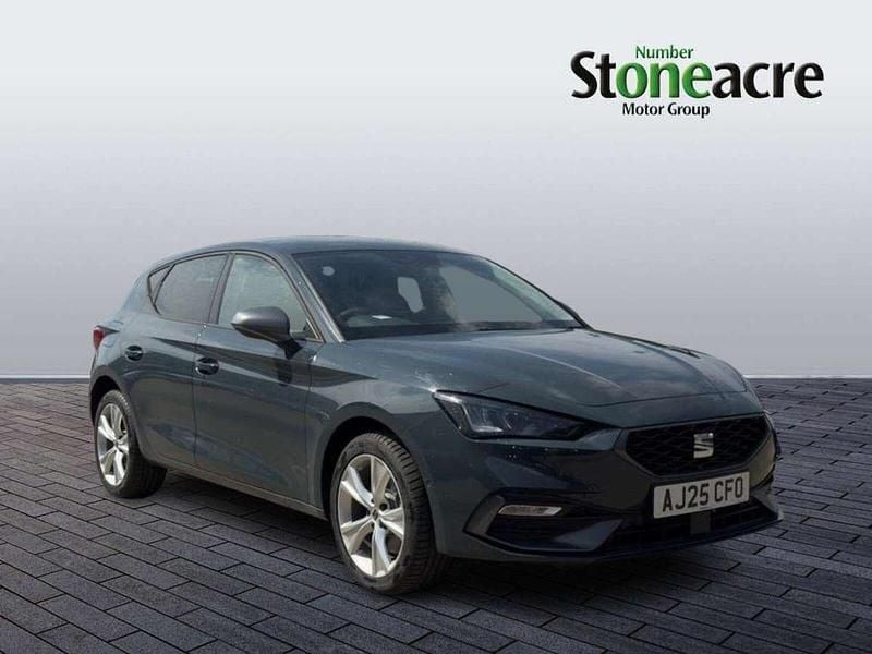 Blue New 2025 Seat Leon FR Hatchback | £26,495 (A bit pricey) - Image 1/4