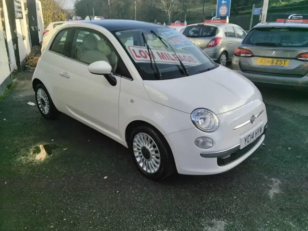 Used Fiat 500 Lounge 69 HP (50 kW) 2014 White Hatchback