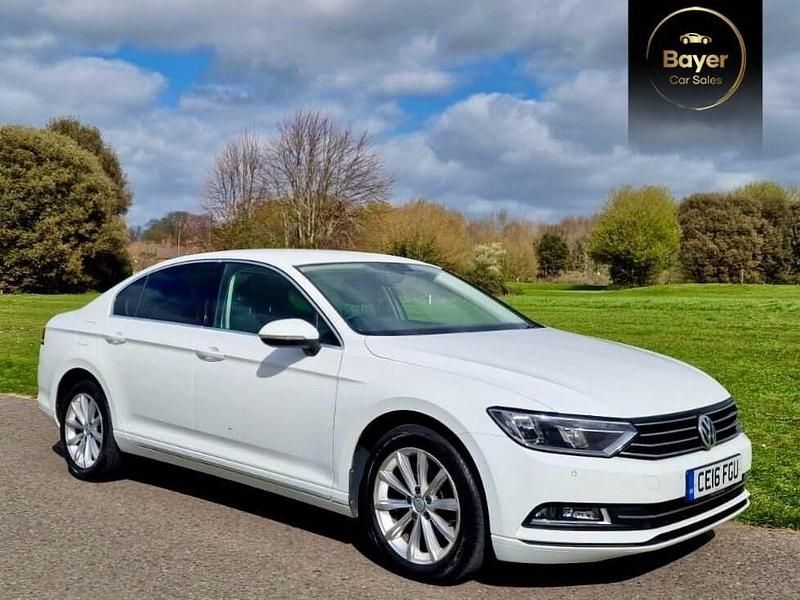 Used VW Passat Business 2016 White Sedan