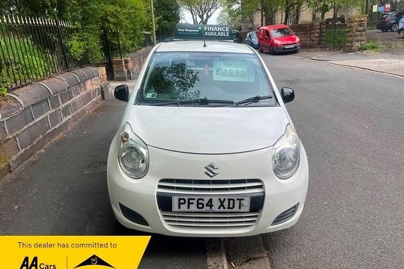Used Suzuki Alto 68 HP (50 kW) 2015 White Hatchback