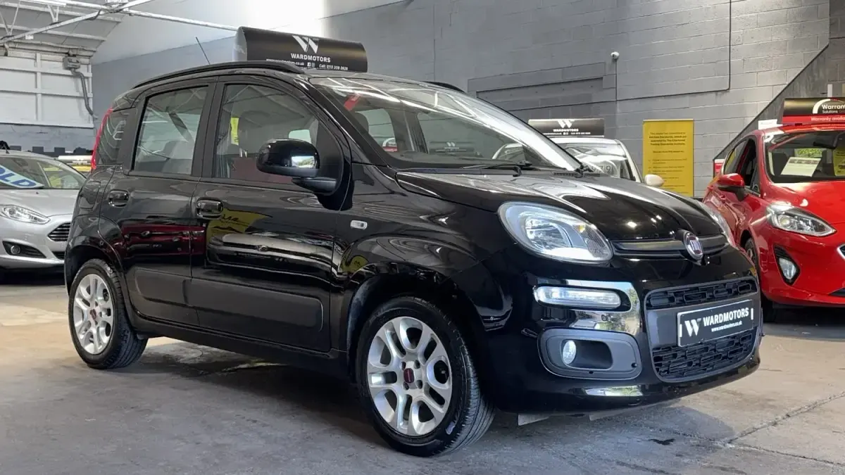 Used Fiat Panda Lounge 69 HP (50 kW) 2016 Black Hatchback