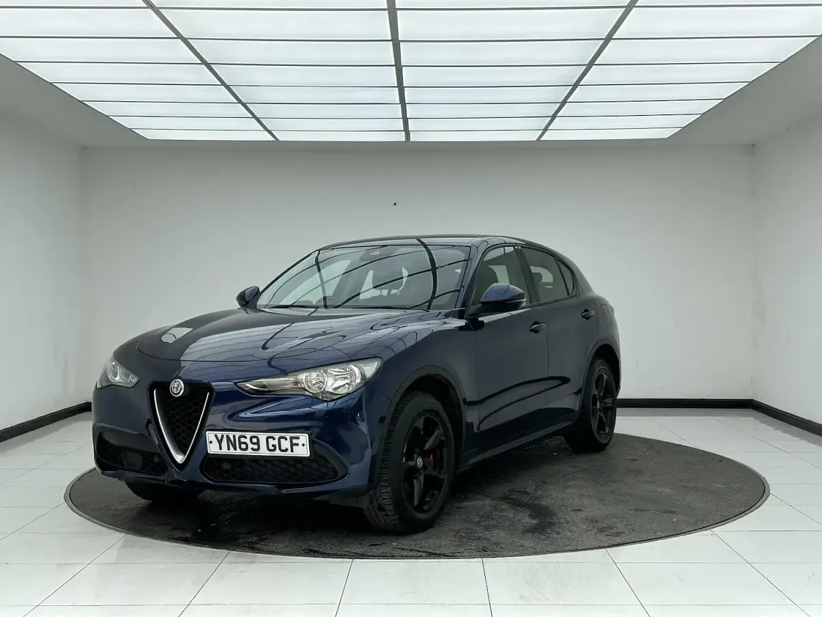 Used Alfa Romeo Stelvio Super 200 HP (147 kW) 2019 Blue SUV
