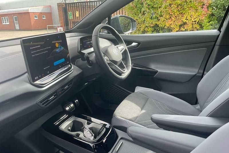 Used VW ID.4 Pure 125 kW (170 HP) 2024 Grenadilla black SUV