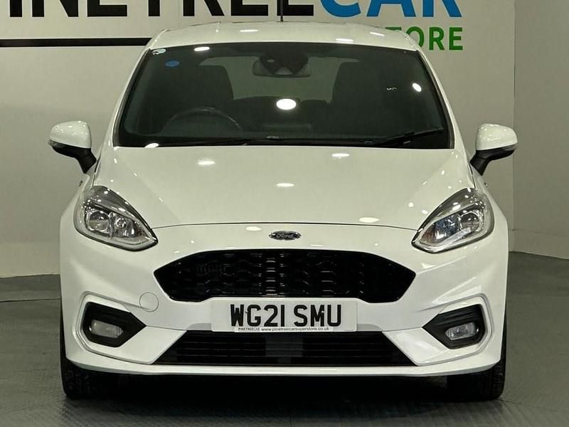 Usado Ford Fiesta ST-Line 95 CV (69 kW) 2021 Blanco Utilitario