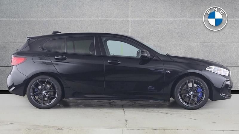 Used BMW 118 M Sport 138 HP (101 kW) 2019 Black Hatchback