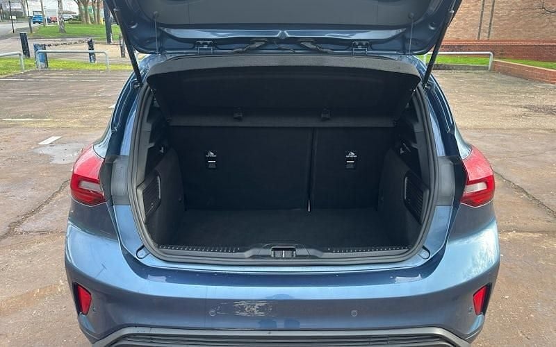 Used Ford Focus ST-Line 125 HP (91 kW) 2023 Hatchback