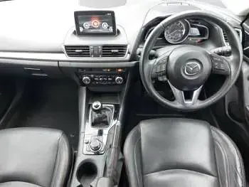Used Mazda 3 Inclusive 165 HP (121 kW) 2015 Red Hatchback