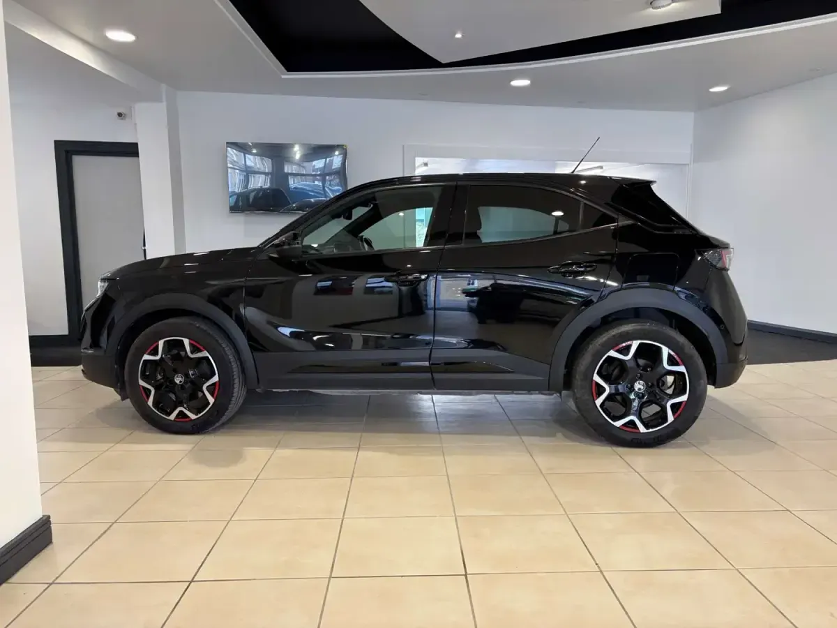 Second-hand Vauxhall Mokka GS Line 100 kW (136 CP) 2022 Negru SUV
