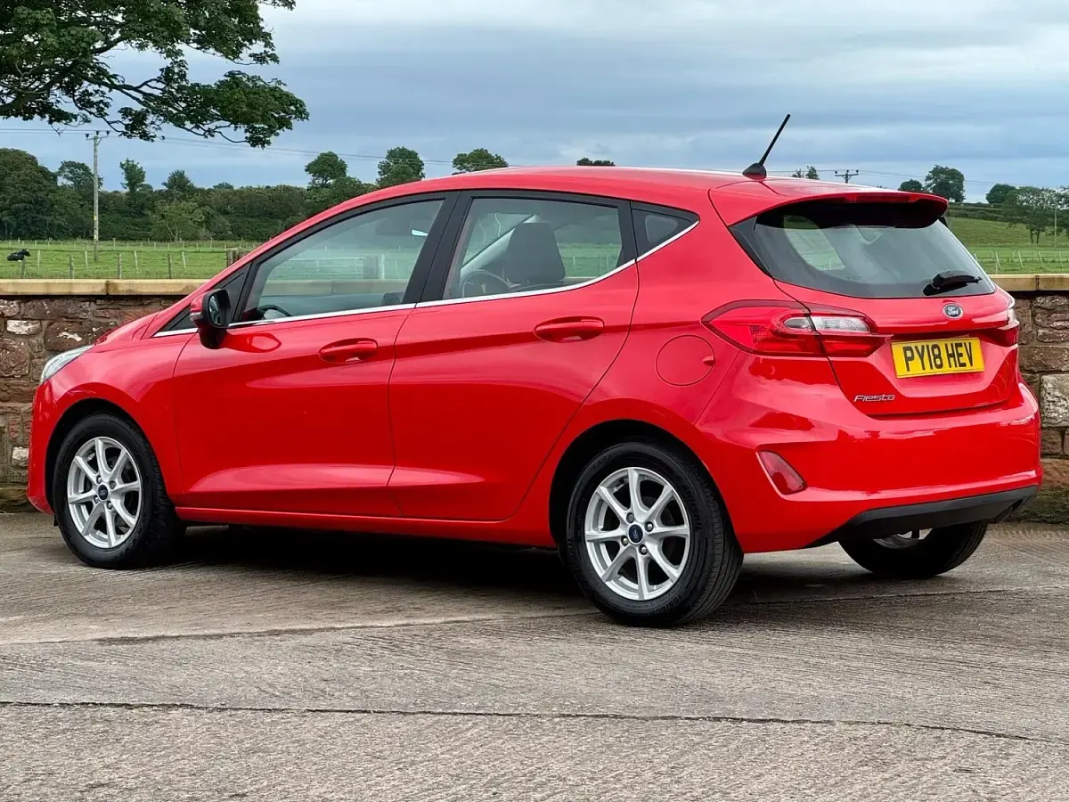 Used Ford Fiesta Zetec 2018 Red Hatchback