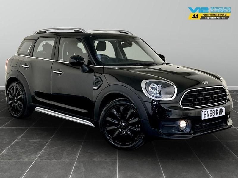 Black Used 2018 Mini Cooper Countryman Classic SUV | £13,795 (Good price) - Image 1/2